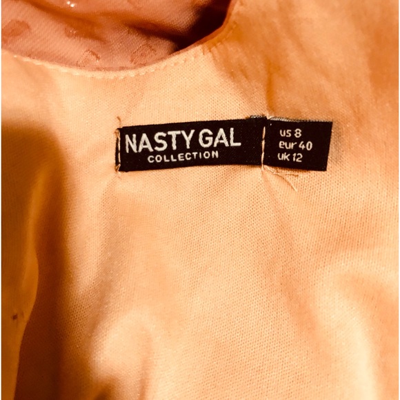 NASTY GAL•SIZE-8•SPARKLY ACCENTS•BIG FLOWING SLEEVES•PINK•MINI DRESS - Picture 9 of 9